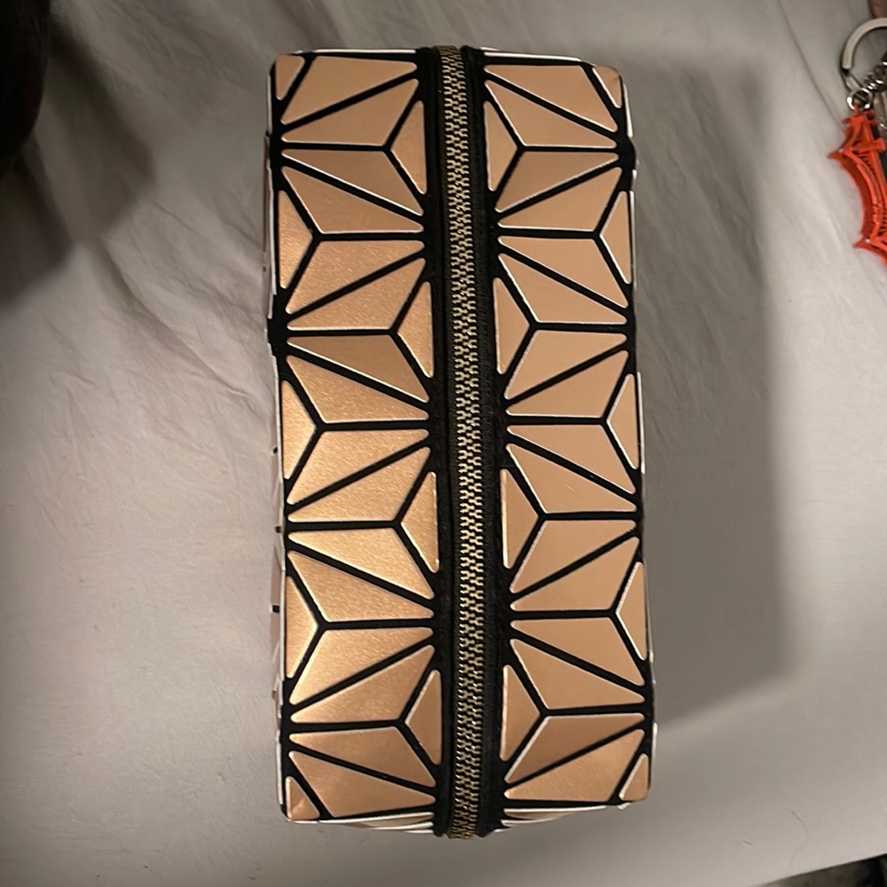 Geometric travel cosmetic bag